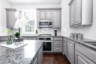 11027 Acorn Falls Drive, Houston, TX 77043 - Photo 38