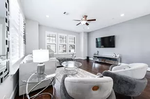 11027 Acorn Falls Dr, Houston, TX 77043 - Photo 4