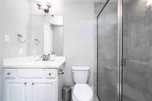 11027 Acorn Falls Dr, Houston, TX 77043 - Photo 14