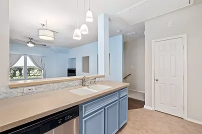 902 Memorial Heights Drive, Houston, TX 77007 - Photo 14
