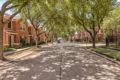 902 Memorial Heights Drive, Houston, TX 77007 - Photo 2