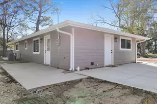 106 Cherry Dr, Lumberton, TX 77657 - Photo 2