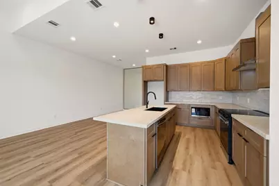 8203 Calhoun Street #A/B, Houston, TX 77033 - Photo 16