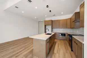 8203 Calhoun St, Houston, TX 77033 - Photo 16