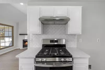 6830 Lost Thicket Drive, Houston, TX 77085 - Photo 12