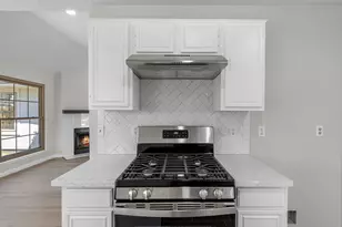 6830 Lost Thicket Dr, Houston, TX 77085 - Photo 12