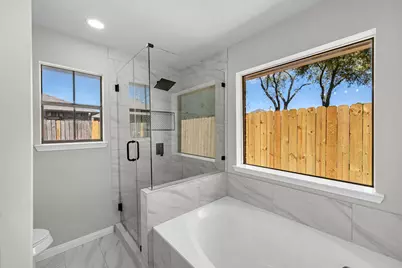 6830 Lost Thicket Drive, Houston, TX 77085 - Photo 30