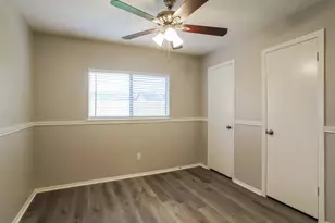 2138 Pilgrims Point Dr, Friendswood, TX 77546 - Photo 14