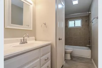 2138 Pilgrims Point Drive, Friendswood, TX 77546 - Photo 12