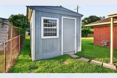 6127 Rietta Street, Houston, TX 77016 - Photo 36