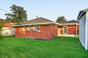 6127 Rietta St, Houston, TX 77016 - Photo 32