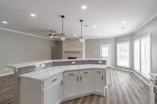 803 Featherbrook Ct, Sugar Land, TX 77479 - Photo 8