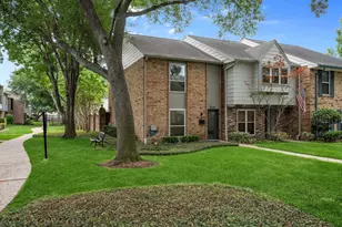 10240 Longmont Dr, Houston, TX 77042 - Photo 24