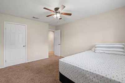 304 Old Course Drive, Friendswood, TX 77546 - Photo 22