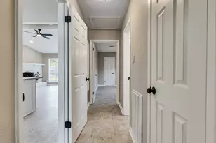 11010 Whittingham Ln, Houston, TX 77099 - Photo 18