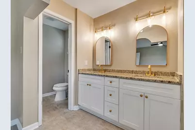 11010 Whittingham Lane, Houston, TX 77099 - Photo 14