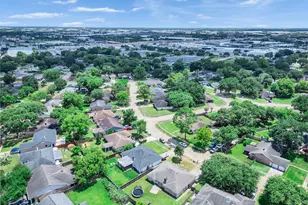 11010 Whittingham Ln, Houston, TX 77099 - Photo 24