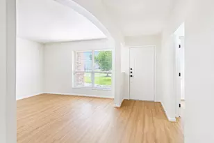 15911 Sheldon Ridge Way, Houston, TX 77044 - Photo 4