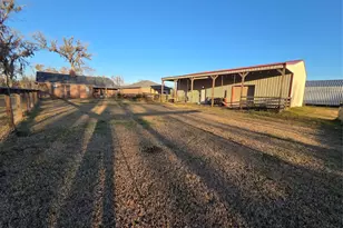 138 Pin Oak Dr, Angleton, TX 77515 - Photo 20