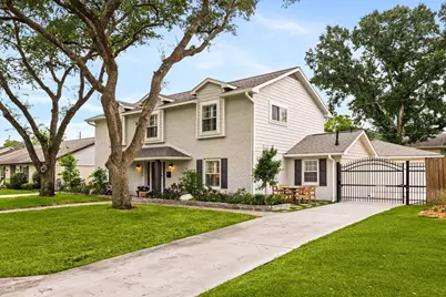 14543 Chadbourne Drive, Houston, TX 77079 - Photo 2