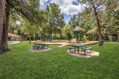 2023 Shadow Rock Drive, Kingwood, TX 77339 - Photo 34