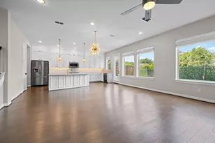 1523 Aldana Pl, Houston, TX 77055 - Photo 10