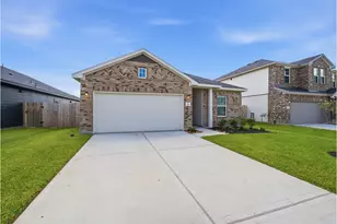 768 Red Mulberry St, La Marque, TX 77568 - Photo 2
