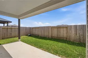 768 Red Mulberry St, La Marque, TX 77568 - Photo 24