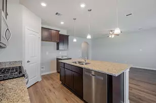 1014 Davy St, Brenham, TX 77833 - Photo 4