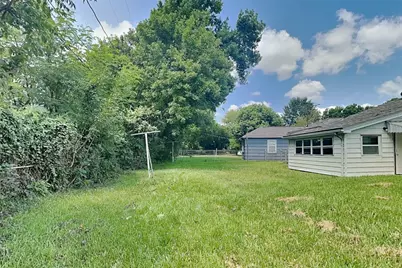 7538 Vista Verde Street, Houston, TX 77087 - Photo 14