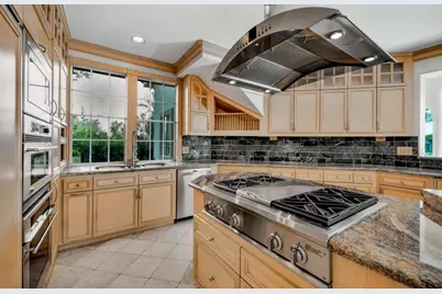 35 W Isle Place, The Woodlands, TX 77381 - Photo 26