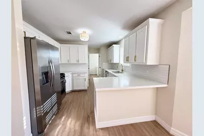 1312 Travis Street, Nederland, TX 77627 - Photo 10