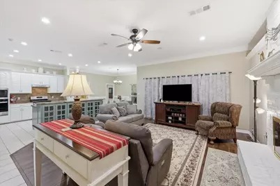 6329 Bent Water Drive, Orange, TX 77632 - Photo 4