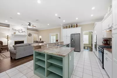 6329 Bent Water Drive, Orange, TX 77632 - Photo 8