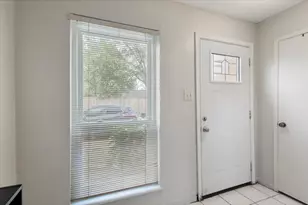 1846 Hollister St, Houston, TX 77080 - Photo 4