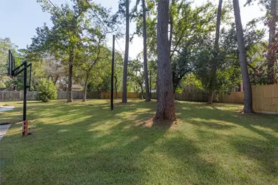 920 Forest Cove Drive, Kingwood, TX 77339 - Photo 2