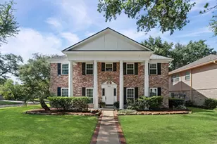 3030 Broadmoor Dr, Sugar Land, TX 77478 - Photo 2