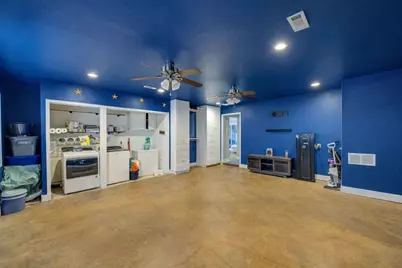 2705 6th Avenue N, Texas City, TX 77590 - Photo 16