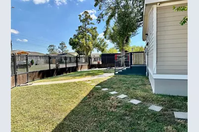 11935 Greenspark Lane, Houston, TX 77044 - Photo 34