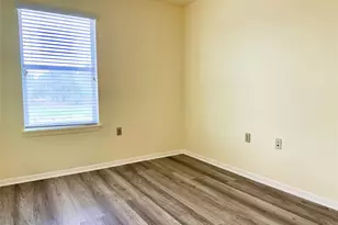 10060 Emnora Ln, Houston, TX 77080 - Photo 18