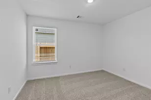 571 Belle Spgs Ln, Conroe, TX 77301 - Photo 10