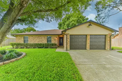 1413 23rd Avenue N, Texas City, TX 77590 - Photo 1