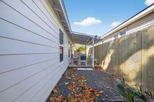 2320 43rd St, Galveston, TX 77550 - Photo 20