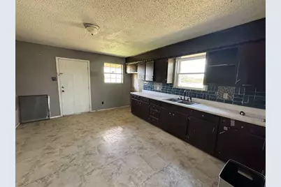 2605 E 19th Street, Lubbock, TX 79403 - Photo 4