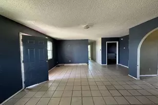 2605 E 19th St, Lubbock, TX 79403 - Photo 2