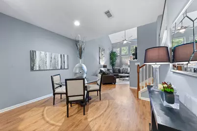 30 Endor Forest Place, The Woodlands, TX 77382 - Photo 4