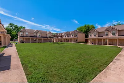2002 20th Street #501, Huntsville, TX 77340 - Photo 26