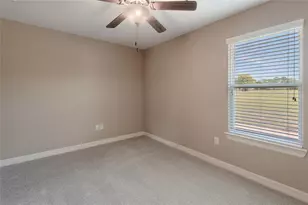 2002 20th St, Huntsville, TX 77340 - Photo 22