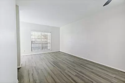 2626 Holly Hall Street #605, Houston, TX 77054 - Photo 4