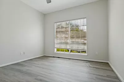 2626 Holly Hall Street #605, Houston, TX 77054 - Photo 12